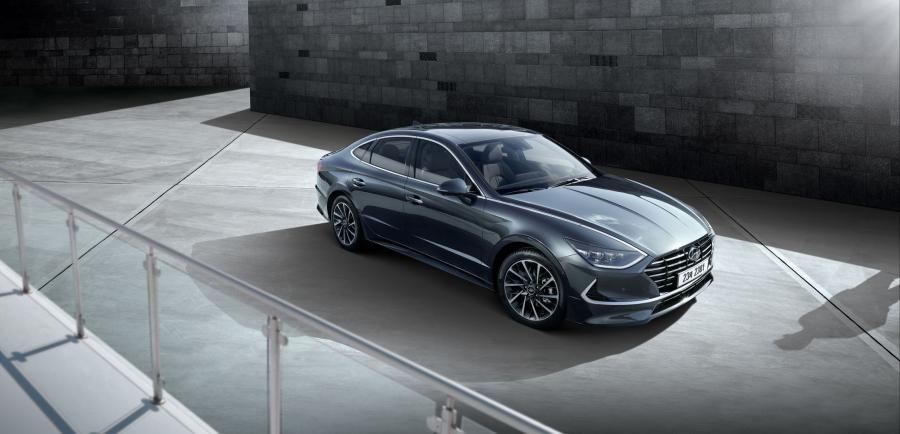  Hyundai Sonata 2019 года  (KR) (фото 6 из 42)